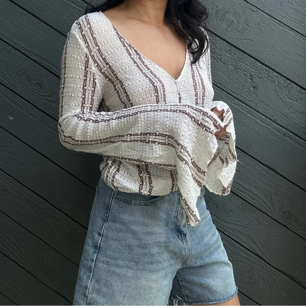 O'Neill Cream and Brown Striped knitted Blouse - Picture 2 of 5